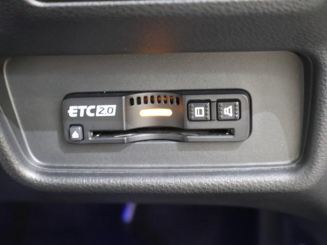 オデッセイ アブソルート・EXホンダセンシング 純正ナビ マルチビューカメラ 両側パワースライドドア パーキングセンサー パーキングアシスト 電動シート シートヒーター オットマンシート フルセグテレビ 360°カメラ 横滑り防止装置 Pシート(14枚目)