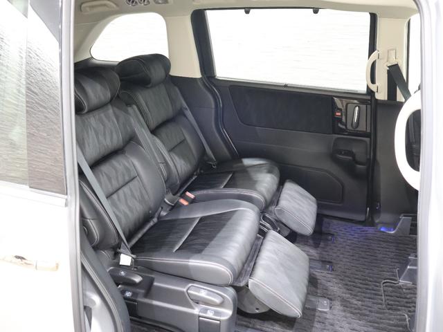 オデッセイ アブソルート・EXホンダセンシング 純正ナビ マルチビューカメラ 両側パワースライドドア パーキングセンサー パーキングアシスト 電動シート シートヒーター オットマンシート フルセグテレビ 360°カメラ 横滑り防止装置 Pシート(17枚目)