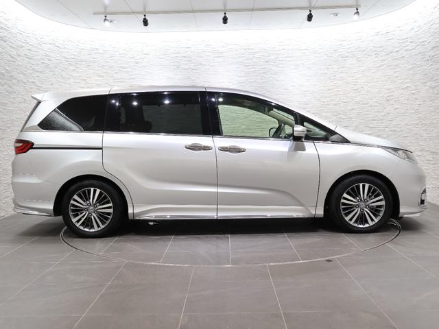 オデッセイ アブソルート・EXホンダセンシング 純正ナビ マルチビューカメラ 両側パワースライドドア パーキングセンサー パーキングアシスト 電動シート シートヒーター オットマンシート フルセグテレビ 360°カメラ 横滑り防止装置 Pシート(25枚目)