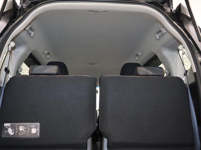 フリード クロスター・ホンダセンシング 純正ナビ バックカメラ 両側パワースライドドア シートヒーター ウォークスルー ETC LEDライト フォグ 両PSD USBポート 地デジ エアバック Iストップ VSA リヤカメラ 整備記録簿(21枚目)