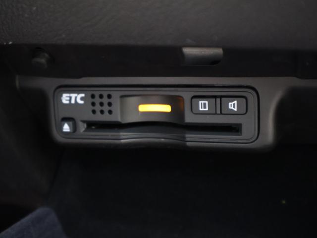 アコード タイプＳ　クルコン　パワーシート　ＥＴＣ　ＨＩＤライト　フォグ　盗難防止システム　クルーズコントロール　ＶＳＡ　スマートキー　エアバッグ　オートエアコン　ＡＢＳ　キーレス（7枚目）