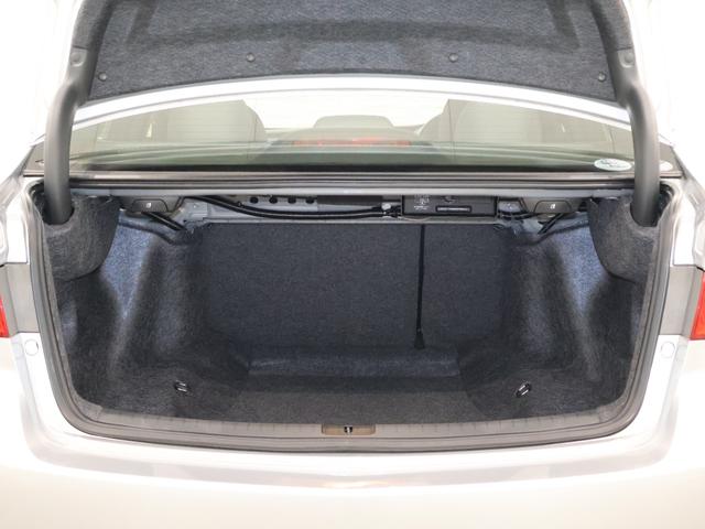 アコード タイプＳ　クルコン　パワーシート　ＥＴＣ　ＨＩＤライト　フォグ　盗難防止システム　クルーズコントロール　ＶＳＡ　スマートキー　エアバッグ　オートエアコン　ＡＢＳ　キーレス（9枚目）