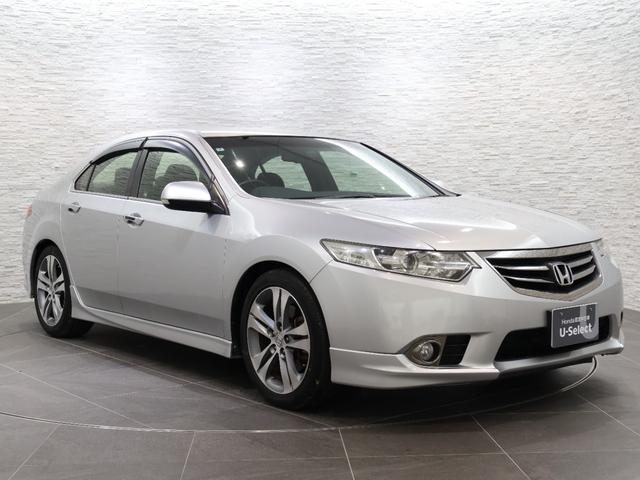 アコード タイプＳ　クルコン　パワーシート　ＥＴＣ　ＨＩＤライト　フォグ　盗難防止システム　クルーズコントロール　ＶＳＡ　スマートキー　エアバッグ　オートエアコン　ＡＢＳ　キーレス（12枚目）