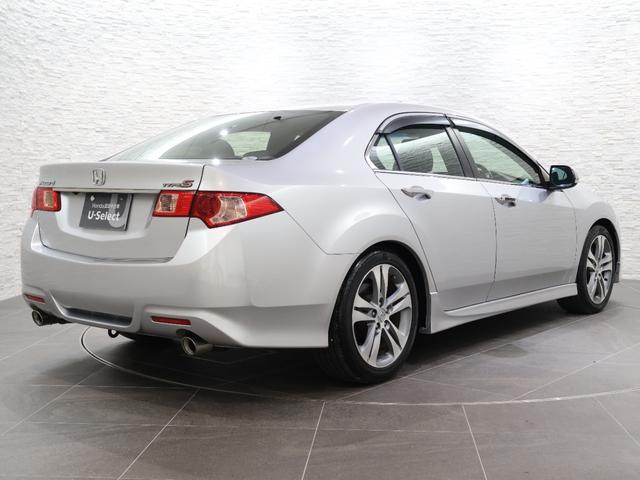 アコード タイプＳ　クルコン　パワーシート　ＥＴＣ　ＨＩＤライト　フォグ　盗難防止システム　クルーズコントロール　ＶＳＡ　スマートキー　エアバッグ　オートエアコン　ＡＢＳ　キーレス（14枚目）