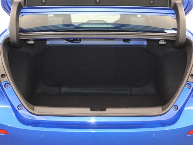 インサイト ＥＸ・ブラックスタイル　純正ナビ　バックカメラ　前後ドラレコ　パーキングセンサー　シートヒーター　ブラスポ　ＥＴＣ　ＬＥＤライト　フォグ　ＡＡＣ　クルーズコントロール　キーレス　Ｐセンサー　サイドエアバッグ　ＶＳＡ　ＡＢＳ（20枚目）