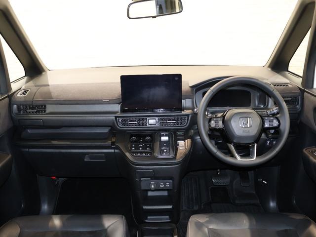 ステップワゴン ｅ：ＨＥＶスパーダプレミアムライン　純正ナビ　マルチビューカメラ　両側パワースライドドア　フリップダウン　パーキングセンサー　パワーテールゲート　ＥＴＣ　ＬＥＤライト　フォグ　マルチカメラ　Ｐテールゲート　Ｗエアコン　両側自動ドア（5枚目）