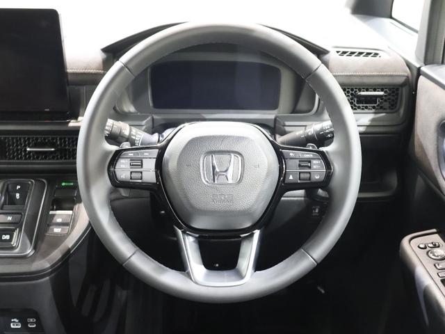 ステップワゴン ｅ：ＨＥＶスパーダプレミアムライン　純正ナビ　マルチビューカメラ　両側パワースライドドア　フリップダウン　パーキングセンサー　パワーテールゲート　ＥＴＣ　ＬＥＤライト　フォグ　マルチカメラ　Ｐテールゲート　Ｗエアコン　両側自動ドア（6枚目）