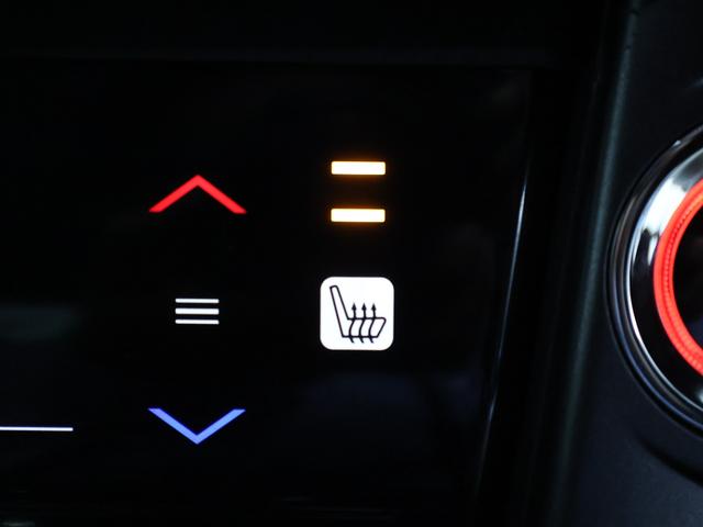 グレイス ハイブリッドＬＸ・ホンダセンシング　４ＷＤ　社外ナビ　バックカメラ　シートヒーター　ＥＴＣ　ＬＥＤライト　フォグ　ＬＥＤヘッドライト　スマートキー　衝突被害軽減ブレーキ　オートクルーズコントロール　バックモニター　オートライト（9枚目）