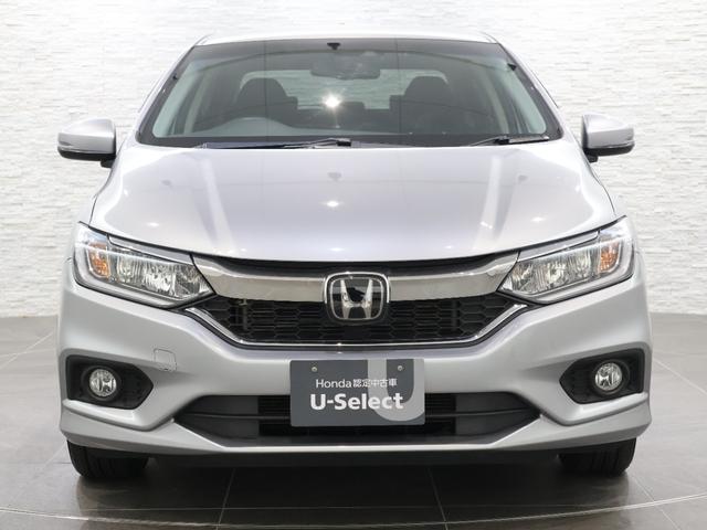 グレイス ハイブリッドＬＸ・ホンダセンシング　４ＷＤ　社外ナビ　バックカメラ　シートヒーター　ＥＴＣ　ＬＥＤライト　フォグ　ＬＥＤヘッドライト　スマートキー　衝突被害軽減ブレーキ　オートクルーズコントロール　バックモニター　オートライト（18枚目）