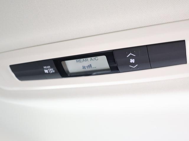 オデッセイ アブソルート 純正ナビ バックカメラ 両側パワースライドドア オットマン クルコン ETC LEDライト フォグ 緊急ブレーキ スマートキー&プッシュスタート 盗難防止 ダブルエアコン クルーズC リアカメラ(8枚目)