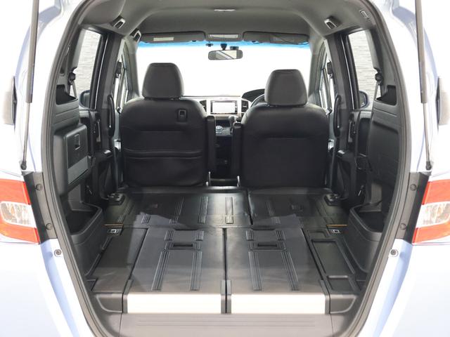 フリードスパイクハイブリッド ハイブリッドプレミアムエディション　純正ナビ　フルセグ　バックカメラ　ＥＴＣ　両側パワスラ　クルコン　純正ＳＷ　ＵＳＢ　両側自動ドア　Ｂカメラ　スマ－トキ－　オートエアコン　ＤＶＤ再生　盗難防止システム　クルーズコントロール　ＶＳＡ（15枚目）