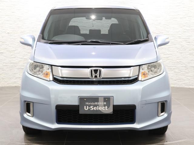 フリードスパイクハイブリッド ハイブリッドプレミアムエディション　純正ナビ　フルセグ　バックカメラ　ＥＴＣ　両側パワスラ　クルコン　純正ＳＷ　ＵＳＢ　両側自動ドア　Ｂカメラ　スマ－トキ－　オートエアコン　ＤＶＤ再生　盗難防止システム　クルーズコントロール　ＶＳＡ（16枚目）