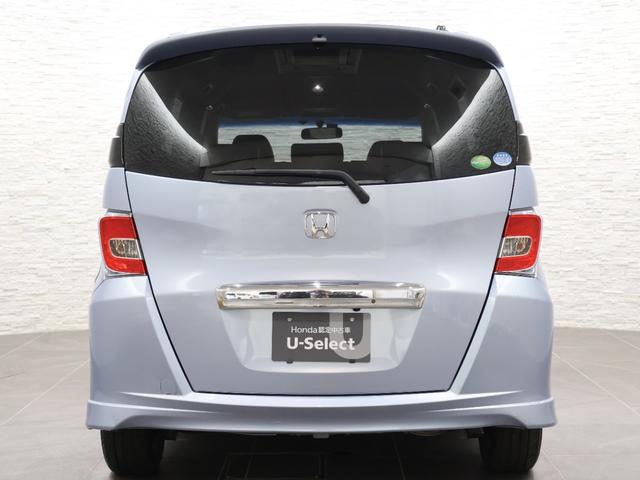 フリードスパイクハイブリッド ハイブリッドプレミアムエディション　純正ナビ　フルセグ　バックカメラ　ＥＴＣ　両側パワスラ　クルコン　純正ＳＷ　ＵＳＢ　両側自動ドア　Ｂカメラ　スマ－トキ－　オートエアコン　ＤＶＤ再生　盗難防止システム　クルーズコントロール　ＶＳＡ（20枚目）