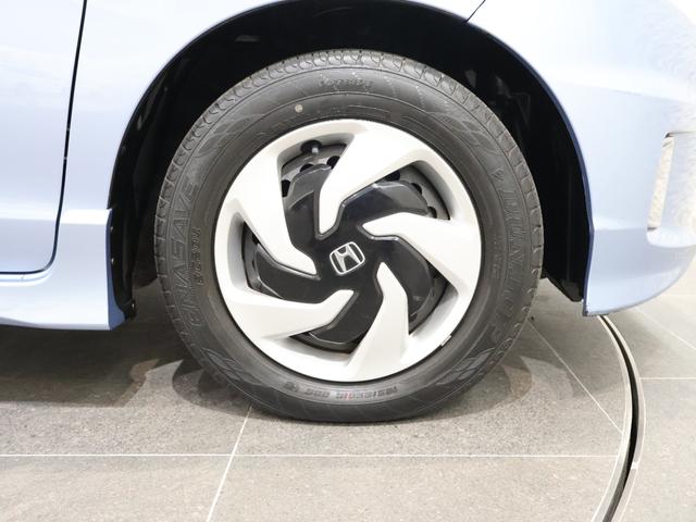 フリードスパイクハイブリッド ハイブリッドプレミアムエディション　純正ナビ　フルセグ　バックカメラ　ＥＴＣ　両側パワスラ　クルコン　純正ＳＷ　ＵＳＢ　両側自動ドア　Ｂカメラ　スマ－トキ－　オートエアコン　ＤＶＤ再生　盗難防止システム　クルーズコントロール　ＶＳＡ（25枚目）