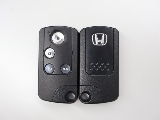 フリードスパイクハイブリッド ハイブリッドプレミアムエディション　純正ナビ　フルセグ　バックカメラ　ＥＴＣ　両側パワスラ　クルコン　純正ＳＷ　ＵＳＢ　両側自動ドア　Ｂカメラ　スマ－トキ－　オートエアコン　ＤＶＤ再生　盗難防止システム　クルーズコントロール　ＶＳＡ（27枚目）