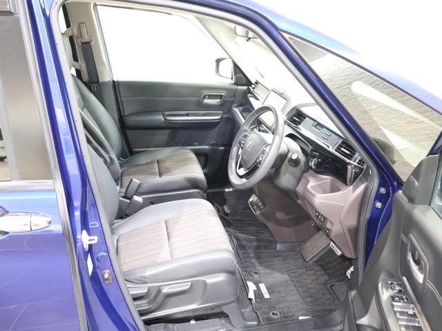 フリードハイブリッド ハイブリッド・モデューロＸホンダセンシング　純正ナビ　オートクルーズコントロール　ＬＥＤライト　フルオートエアコン　追突軽減Ｂ　ＥＴＣ車載器　リヤカメラ　ＤＶＤ再生可　フルセグ　エアバッグ　スマートキー　アイドリングストップ　ＶＳＡ　イモビ（13枚目）