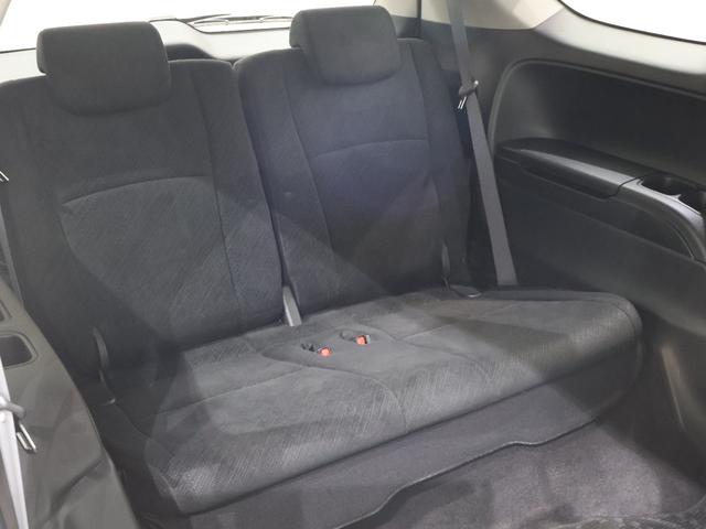 オデッセイ Mエアロパッケージ 純正ナビ 社外フリップダウン Bカメラ ETC HIDライト フォグ 純正アルミ キーフリー USB入力 バックカメ 横滑り防止装置 スマ-トキ- パワーウィンドウ フルオートエアコン DVD ABS(16枚目)