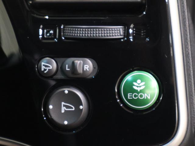 グレイス ハイブリッドLX・ホンダセンシング 純正ナビ バックカメラ ETC LEDライト オートハイビーム 衝突軽減ブレーキ リアカメラ USB 横滑り防止 サイドカーテンエアバック ABS クルーズコントロール キーレス スマートキー DVD(8枚目)