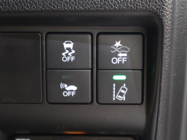 グレイス ハイブリッドLX・ホンダセンシング 純正ナビ バックカメラ ETC LEDライト オートハイビーム 衝突軽減ブレーキ リアカメラ USB 横滑り防止 サイドカーテンエアバック ABS クルーズコントロール キーレス スマートキー DVD(10枚目)