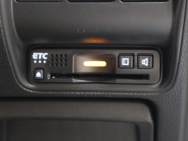 グレイス ハイブリッドLX・ホンダセンシング 純正ナビ バックカメラ ETC LEDライト オートハイビーム 衝突軽減ブレーキ リアカメラ USB 横滑り防止 サイドカーテンエアバック ABS クルーズコントロール キーレス スマートキー DVD(12枚目)