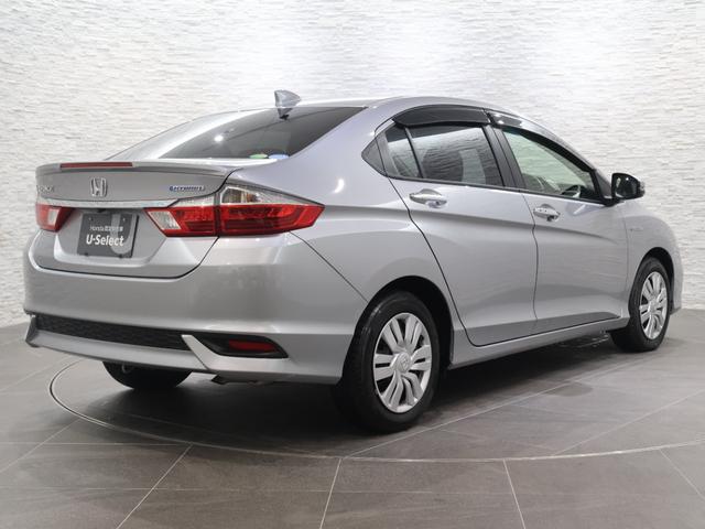 グレイス ハイブリッドLX・ホンダセンシング 純正ナビ バックカメラ ETC LEDライト オートハイビーム 衝突軽減ブレーキ リアカメラ USB 横滑り防止 サイドカーテンエアバック ABS クルーズコントロール キーレス スマートキー DVD(20枚目)