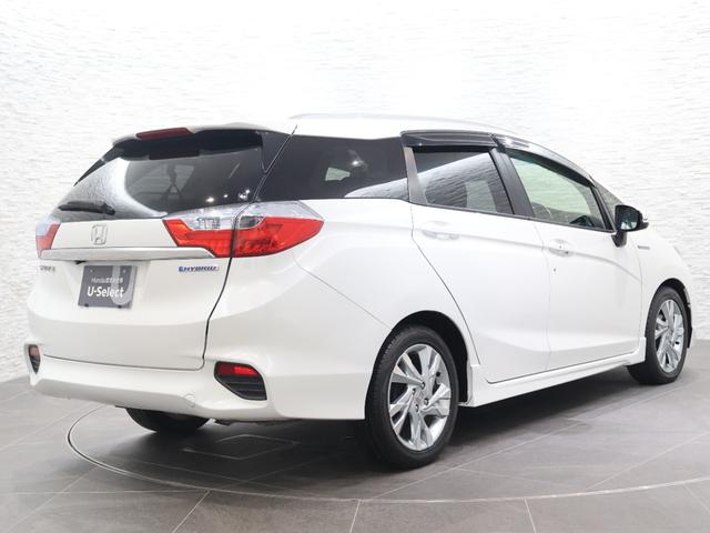 シャトル ハイブリッドZホンダセンシング 純正ナビ フルセグ バックカメラ FTC シートヒーター パドルシフト LEDヘッドライト フォグランプ 純正アルミホイール 衝突軽減 カーテンエアバック LEDライト イモビ Bカメラ クルコン(20枚目)