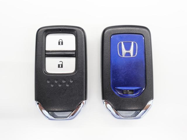 シャトル ハイブリッドZホンダセンシング 純正ナビ フルセグ バックカメラ FTC シートヒーター パドルシフト LEDヘッドライト フォグランプ 純正アルミホイール 衝突軽減 カーテンエアバック LEDライト イモビ Bカメラ クルコン(28枚目)