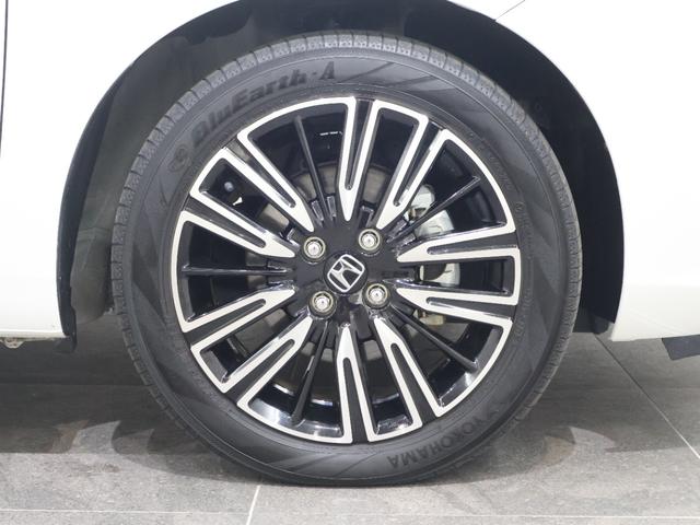 フィット e:HEVリュクス 純正ホンダコネクトディスプレイオーディオ フルセグ ホンダセンシング パーキングセンサー マルチビューカメラ シートヒーター ブラインドスポットインフォメーション 誤発進抑制機能 フロントカメラ(33枚目)