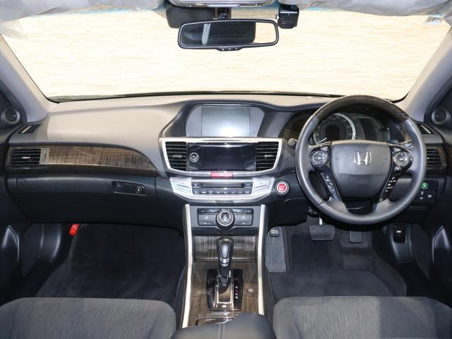 アコードハイブリッド EX 純正メーカーナビ ETC クルコン CMBS フォグ パワーシート 純正アルミ バックカメラ Fドライブレコーダー リヤカメラ 衝突軽減システム 盗難防止装置 パワーウィンドウ USB LED 記録簿(5枚目)