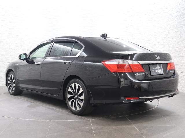 アコードハイブリッド EX 純正メーカーナビ ETC クルコン CMBS フォグ パワーシート 純正アルミ バックカメラ Fドライブレコーダー リヤカメラ 衝突軽減システム 盗難防止装置 パワーウィンドウ USB LED 記録簿(18枚目)