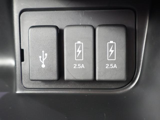 N-BOXカスタム L 純正ナビ バックカメラ フルセグTV 左側パワースライドドア パーキングセンサー 純正ドラレコ前後 シートヒーター LEDヘッドライト フォグランプ 純正アルミホイール Pソナー サイドエアバッグ(17枚目)