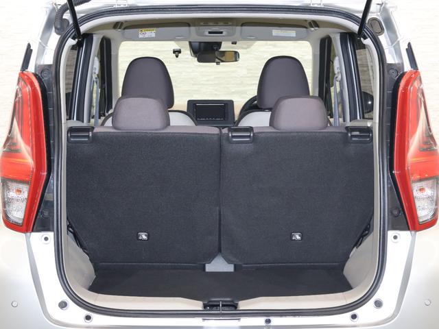 大口なテールゲートは活用の幅を広げてくれます！幅広、低い床面で大きな荷物の出し入れが簡単になります！日々のショッピング、レジャー等、生活を一段上のものにしてくれます！