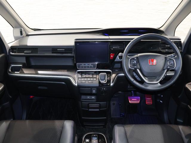 ステップワゴンスパーダ ｅ：ＨＥＶスパーダＧ・ＥＸホンダセンシング　純正ナビ　バックカメラ　両側パワースライドドア　わくわくゲート　シートヒーター　ＥＴＣ　ＬＥＤライト　フォグ　社外ＡＷ　エアバック　地デジ　クルコン　サイドエアバッグ　シ－トヒ－タ－　衝突軽減システム（5枚目）