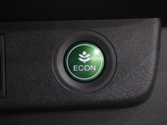 ステップワゴンスパーダ ｅ：ＨＥＶスパーダＧ・ＥＸホンダセンシング　純正ナビ　バックカメラ　両側パワースライドドア　わくわくゲート　シートヒーター　ＥＴＣ　ＬＥＤライト　フォグ　社外ＡＷ　エアバック　地デジ　クルコン　サイドエアバッグ　シ－トヒ－タ－　衝突軽減システム（12枚目）