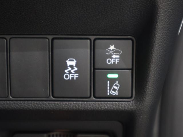 ステップワゴンスパーダ ｅ：ＨＥＶスパーダＧ・ＥＸホンダセンシング　純正ナビ　バックカメラ　両側パワースライドドア　わくわくゲート　シートヒーター　ＥＴＣ　ＬＥＤライト　フォグ　社外ＡＷ　エアバック　地デジ　クルコン　サイドエアバッグ　シ－トヒ－タ－　衝突軽減システム（15枚目）