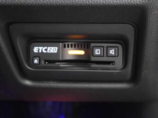 ステップワゴンスパーダ ｅ：ＨＥＶスパーダＧ・ＥＸホンダセンシング　純正ナビ　バックカメラ　両側パワースライドドア　わくわくゲート　シートヒーター　ＥＴＣ　ＬＥＤライト　フォグ　社外ＡＷ　エアバック　地デジ　クルコン　サイドエアバッグ　シ－トヒ－タ－　衝突軽減システム（17枚目）