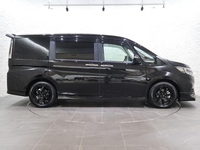 ステップワゴンスパーダ ｅ：ＨＥＶスパーダＧ・ＥＸホンダセンシング　純正ナビ　バックカメラ　両側パワースライドドア　わくわくゲート　シートヒーター　ＥＴＣ　ＬＥＤライト　フォグ　社外ＡＷ　エアバック　地デジ　クルコン　サイドエアバッグ　シ－トヒ－タ－　衝突軽減システム（29枚目）