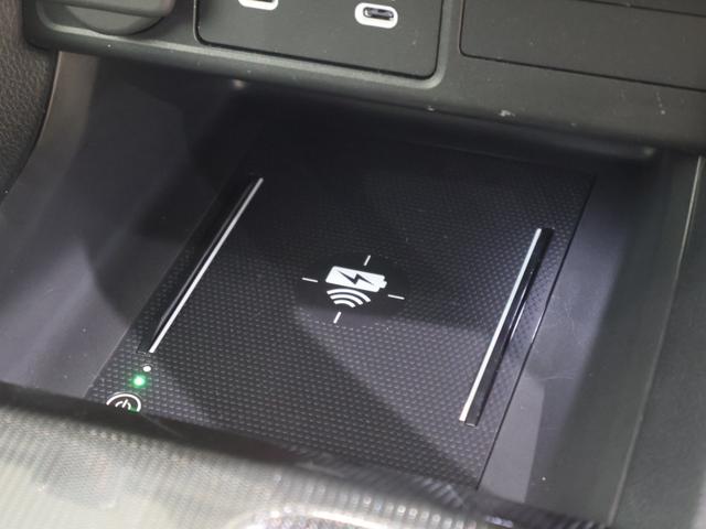 シビック ｅ：ＨＥＶＥＸ　当社デモカー　純正ホンダコネクトディスプレイ　バックカメラ　パーキングセンサー　ブラインドスポットインフォメーション　電動シート　シートヒーター　電動サンルーフ　ＥＴＣ　ＬＥＤライト　Ｂカメラ　ＥＳＣ（12枚目）