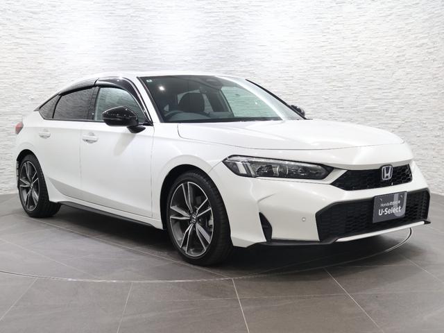 シビック ｅ：ＨＥＶＥＸ　当社デモカー　純正ホンダコネクトディスプレイ　バックカメラ　パーキングセンサー　ブラインドスポットインフォメーション　電動シート　シートヒーター　電動サンルーフ　ＥＴＣ　ＬＥＤライト　Ｂカメラ　ＥＳＣ（24枚目）