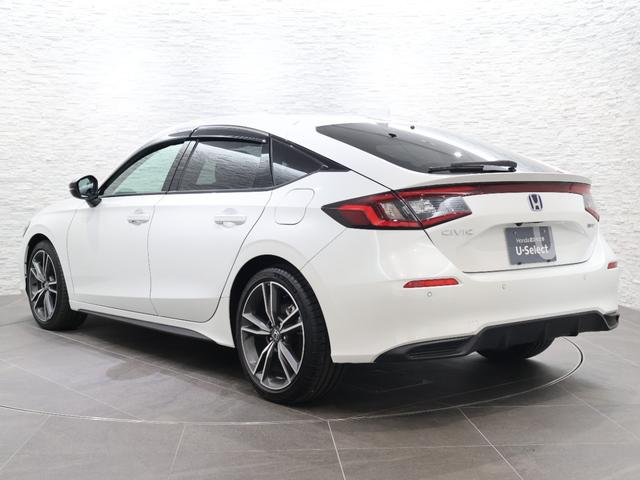 シビック ｅ：ＨＥＶＥＸ　当社デモカー　純正ホンダコネクトディスプレイ　バックカメラ　パーキングセンサー　ブラインドスポットインフォメーション　電動シート　シートヒーター　電動サンルーフ　ＥＴＣ　ＬＥＤライト　Ｂカメラ　ＥＳＣ（28枚目）