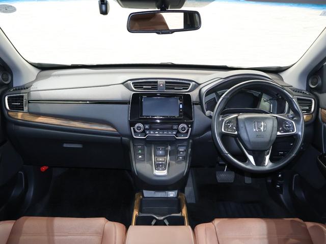 ＣＲ－Ｖハイブリッド ｅ：ＨＥＶＥＸ・マスターピース　４ＷＤ　純正ナビ　バックカメラ　ステアリングヒーター　パワーテールゲート　電動サンルーフ　ＥＴＣ　ＬＥＤライト　フォグ　電動バックドア　衝突軽減ブレーキ　クルコン　Ｂカメラ　ＬＥＤヘッドライト　ＤＶＤ（6枚目）