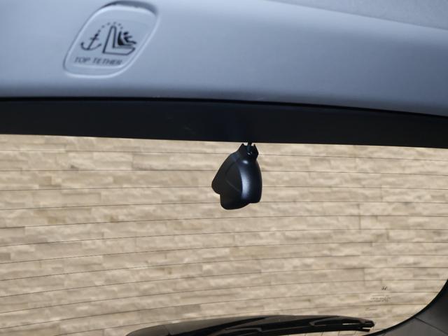 ＣＲ－Ｖハイブリッド ｅ：ＨＥＶＥＸ・マスターピース　４ＷＤ　純正ナビ　バックカメラ　ステアリングヒーター　パワーテールゲート　電動サンルーフ　ＥＴＣ　ＬＥＤライト　フォグ　電動バックドア　衝突軽減ブレーキ　クルコン　Ｂカメラ　ＬＥＤヘッドライト　ＤＶＤ（14枚目）