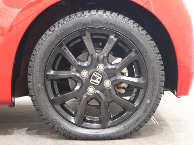 N-ONE プレミアムツアラーSSネオクラシックレーサーパッケジ 純正ナビ バックカメラ クルーズコントロール シートヒーター パドルシフト ETC HIDライト フォグ ワンセグTV ECON エアバッグ DVD ベンチシート Bカメラ ターボ 横滑り防止装置(26枚目)