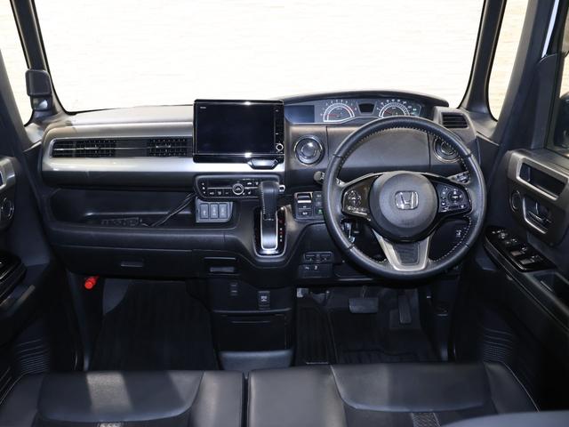 Ｎ－ＢＯＸカスタム Ｌターボスタイル＋ブラック　純正ナビ　バックカメラ　両側パワースライドドア　前後ドラレコ　フリップダウン　パーキングセンサー　シートヒーター　ベンチＳ　ターボエンジン　コーナーセンサ　スマ－トキ－　エアバック　横滑り防止機能（5枚目）