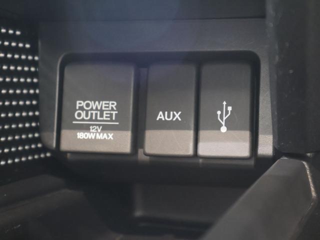 Ｓ６６０ α　クルーズコントロール　パドルシフト　ＥＴＣ　ＬＥＤライト　純正ＡＷ　スマートキー　サイドエアバック　イモビライザー　ＵＳＢ接続　ＬＥＤランプ　キーフリーキー　ＶＳＡ　ターボ　フルオートエアコン　ＡＢＳ（6枚目）