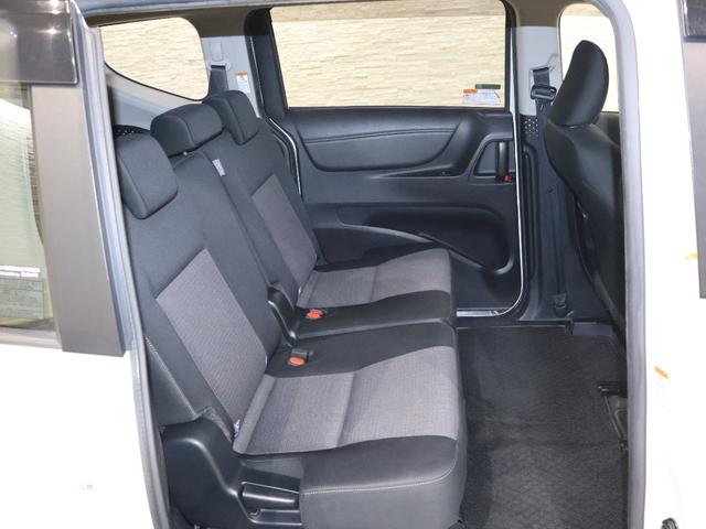 シエンタ ハイブリッドＧ　純正ナビ　バックカメラ　両側パワースライドドア　パーキングセンサー　衝突軽減ブレーキ　踏み間違い防止　ＥＴＣ　ハロゲンライト　純正ＳＷ　スマートキー　クリソナ　ブレーキサポート　ＥＣＯモード　Ｂカメラ（14枚目）