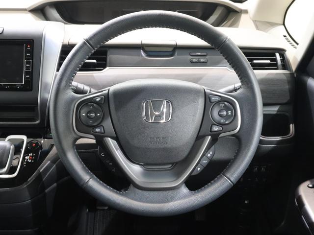 フリードハイブリッド ハイブリッド・Ｇ　純正ナビ　バックカメラ　両側パワースライドドア　前後ドラレコ　パーキングセンサー　シートヒーター　ＥＴＣ　ＬＥＤライト　両電動ドア　サイドエアバック　クルコン　スマキー　パワーステアリング　Ｂカメラ（8枚目）