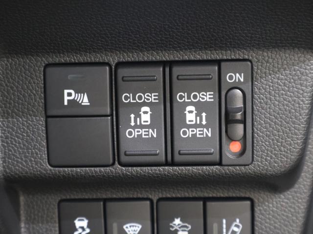 フリードハイブリッド ハイブリッド・Ｇ　純正ナビ　バックカメラ　両側パワースライドドア　前後ドラレコ　パーキングセンサー　シートヒーター　ＥＴＣ　ＬＥＤライト　両電動ドア　サイドエアバック　クルコン　スマキー　パワーステアリング　Ｂカメラ（11枚目）