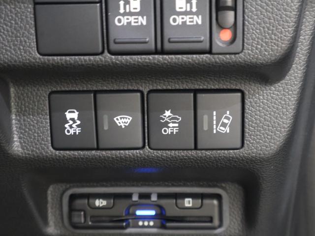 フリードハイブリッド ハイブリッド・Ｇ　純正ナビ　バックカメラ　両側パワースライドドア　前後ドラレコ　パーキングセンサー　シートヒーター　ＥＴＣ　ＬＥＤライト　両電動ドア　サイドエアバック　クルコン　スマキー　パワーステアリング　Ｂカメラ（13枚目）