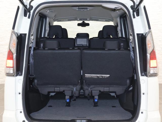 セレナ ライダー　Ｓ－ＨＹＢＲＩＤ　純正ナビ　バックカメラ　両側パワースライドドア　クルーズコントロール　軽減ブレーキ　踏み間違い防止　ＥＴＣ　ＬＥＤライト　純正ＡＷ　スマートキー　衝突軽減　地デジ　オートクルーズ（17枚目）